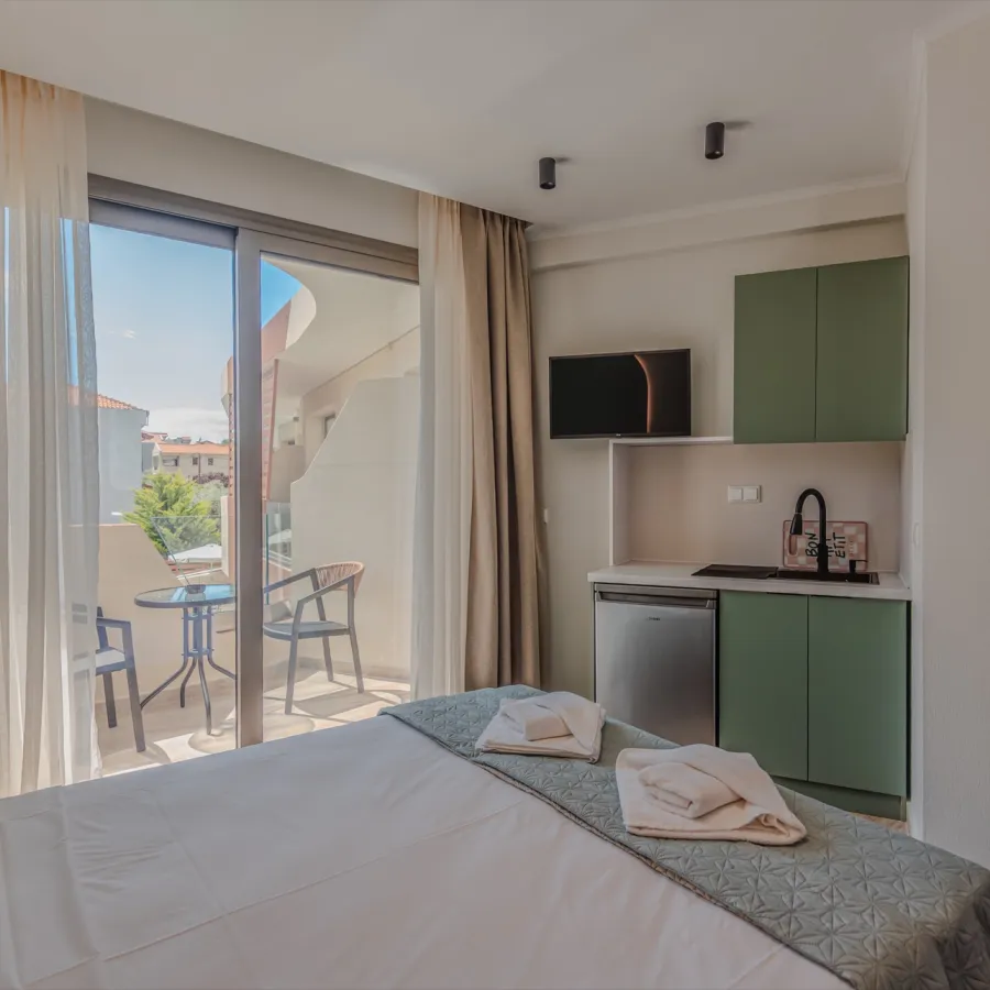 Double room with balcony at The Wave